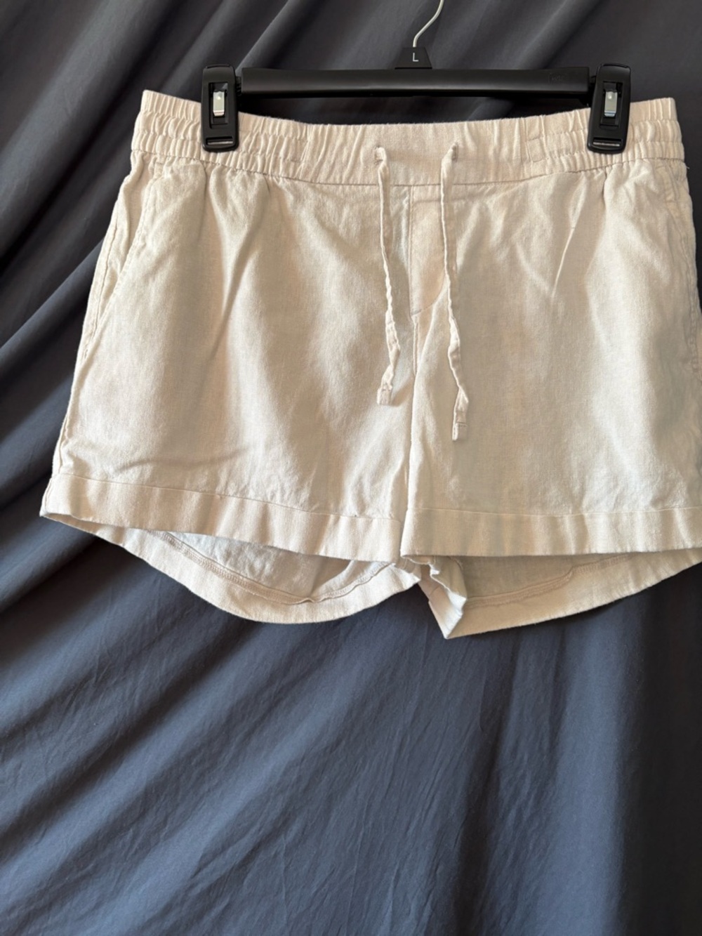 Old Navy Cream Drawstring Athletic Shorts
